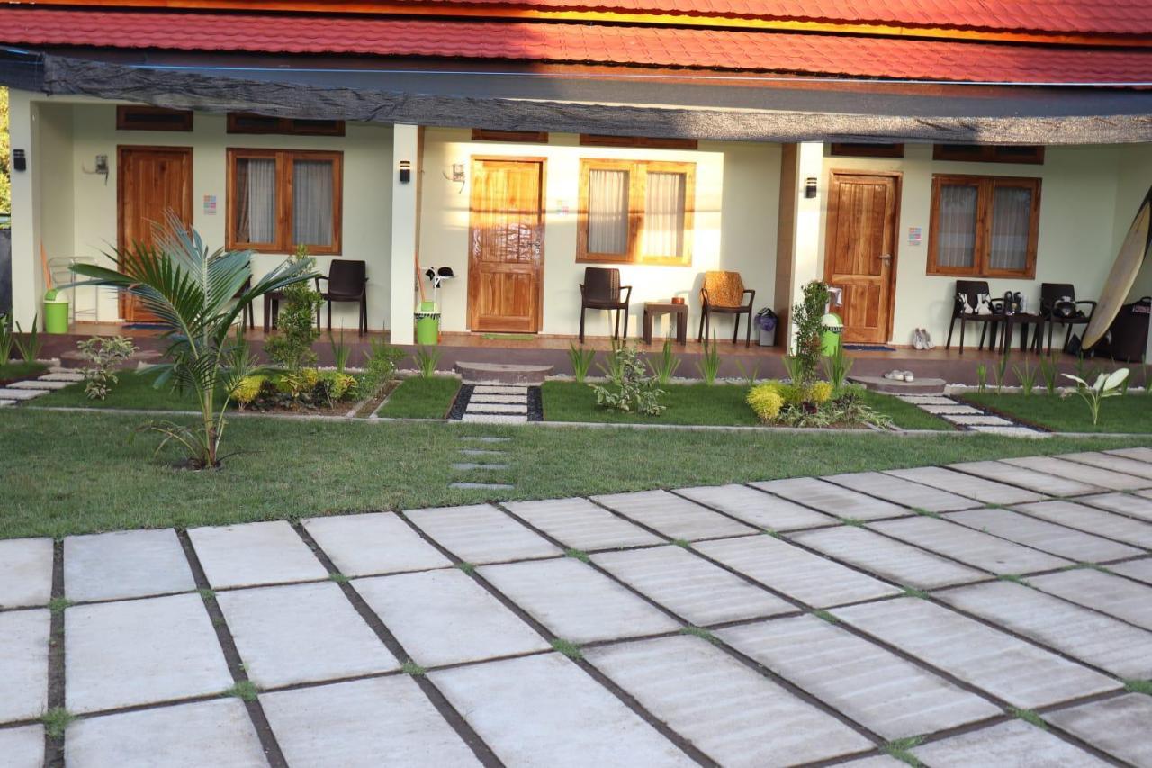 Room 212 Kuta  Экстерьер фото
