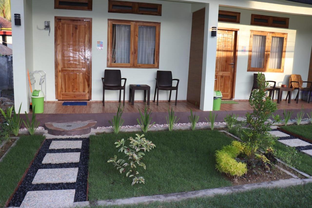 Room 212 Kuta  Экстерьер фото